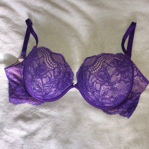 LIKE NEW!! Victoria’s Secret Plunge Bra